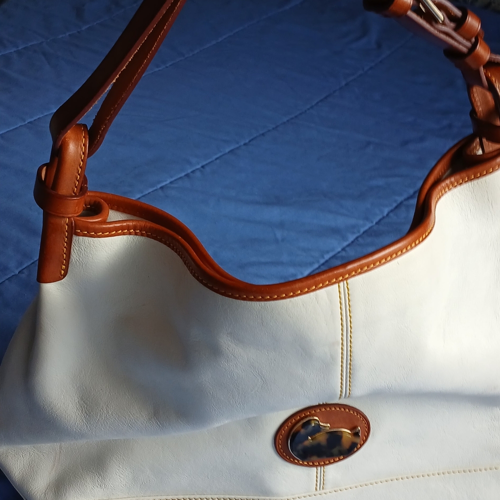 Dooney And Burke White and Tan Leather Shoulder Bag - Picture 2 of 8